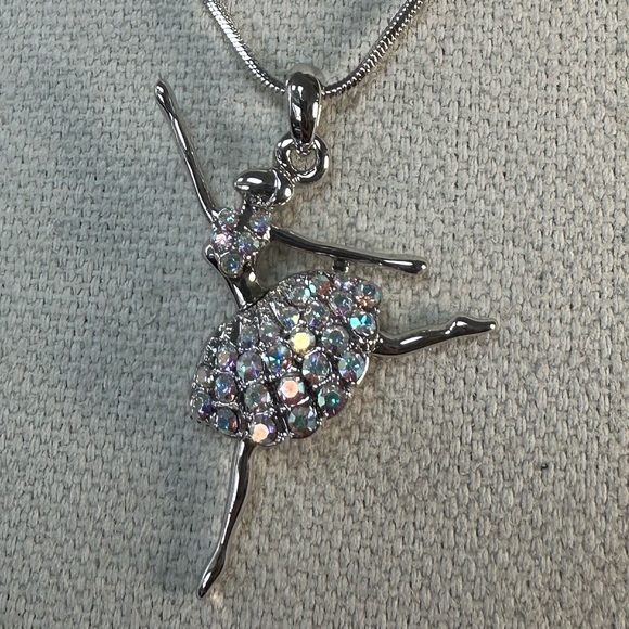 Ballerina pendant necklace with sparkly rhinestones - Picture 2 of 5